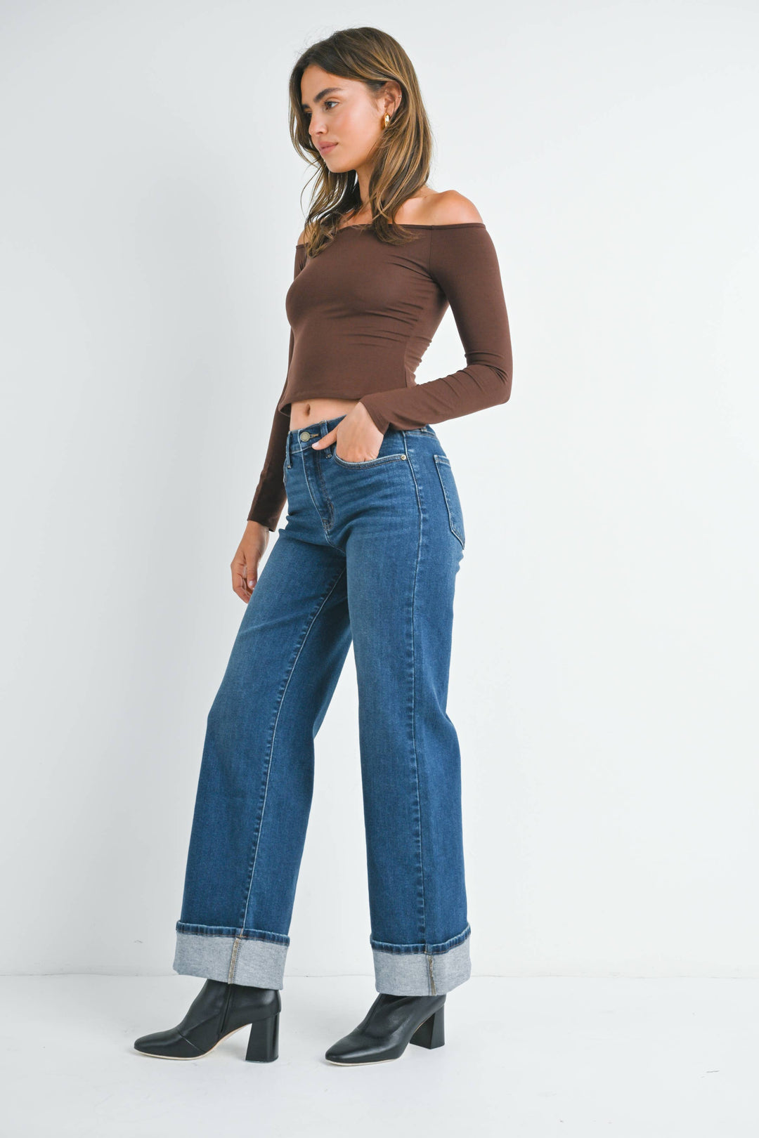 Cuffed Wide Leg Jean